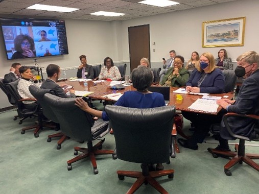 HRSA Regional Administrator Natalie Brevard Perry and South Carolina State Lead Priya Shah join roundtable discussion with HHS and South Carolina state health leaders.